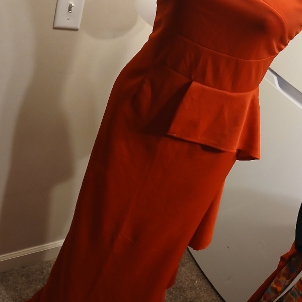 Elegant Red Strapless Dress